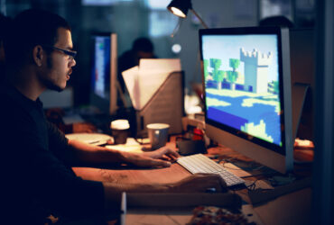 gamer playing minecraft